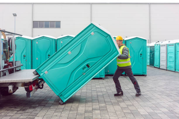 Portable Toilet Options We Offer in Dewitt, IA