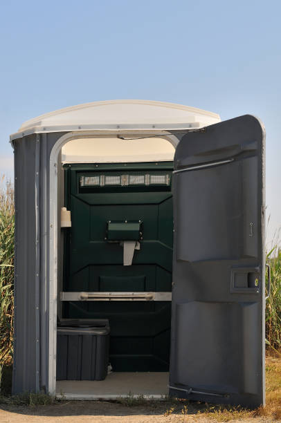 Best Temporary restroom rental  in Dewitt, IA